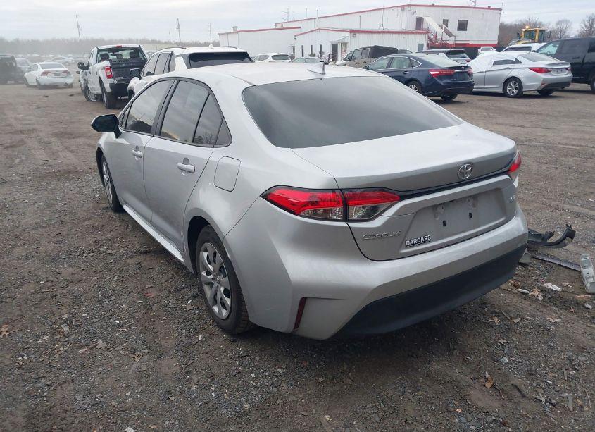 Photo 3 of 2024 Toyota Corolla LE (VIN 5YFB4MDE3RP134935)
