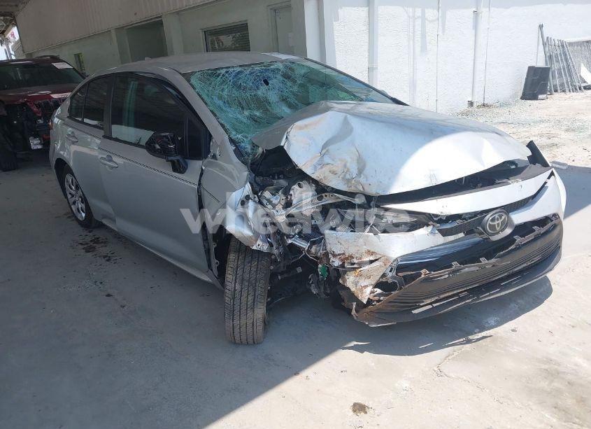 2024 Toyota Corolla LE (VIN 5YFB4MDE3RP153470) main photo