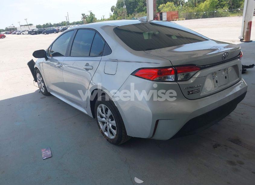 Photo 3 of 2024 Toyota Corolla LE (VIN 5YFB4MDE3RP153470)