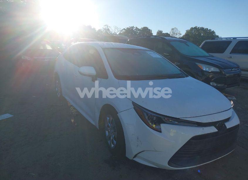 2024 Toyota Corolla LE (VIN 5YFB4MDE3RP156305) main photo