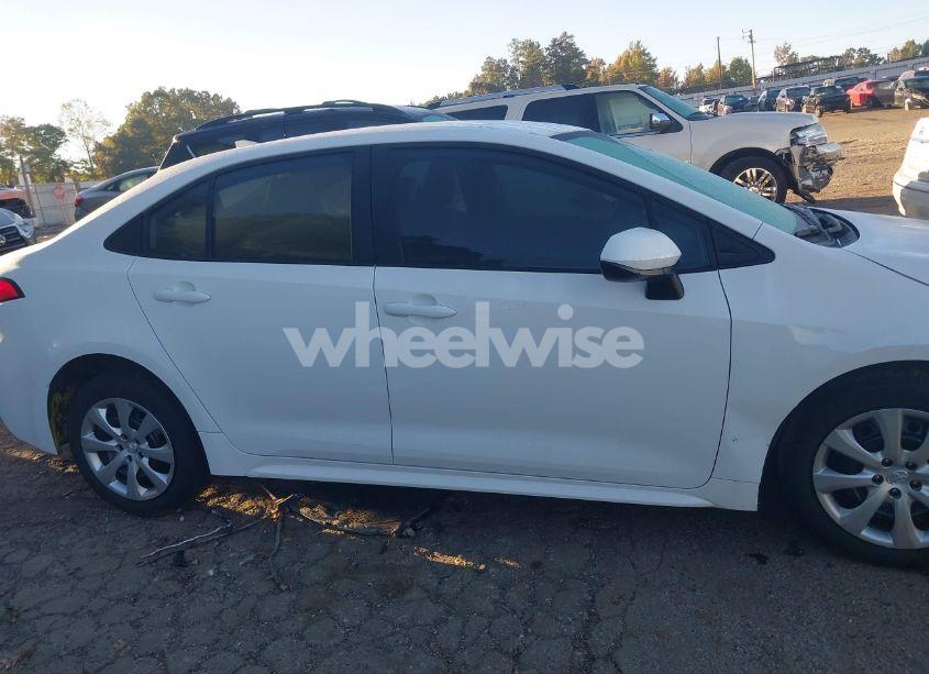Photo 12 of 2024 Toyota Corolla LE (VIN 5YFB4MDE3RP156305)