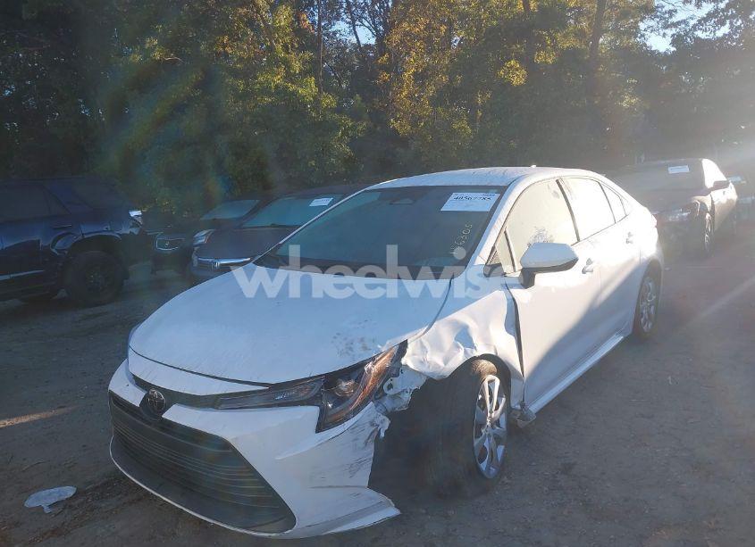 Photo 2 of 2024 Toyota Corolla LE (VIN 5YFB4MDE3RP156305)