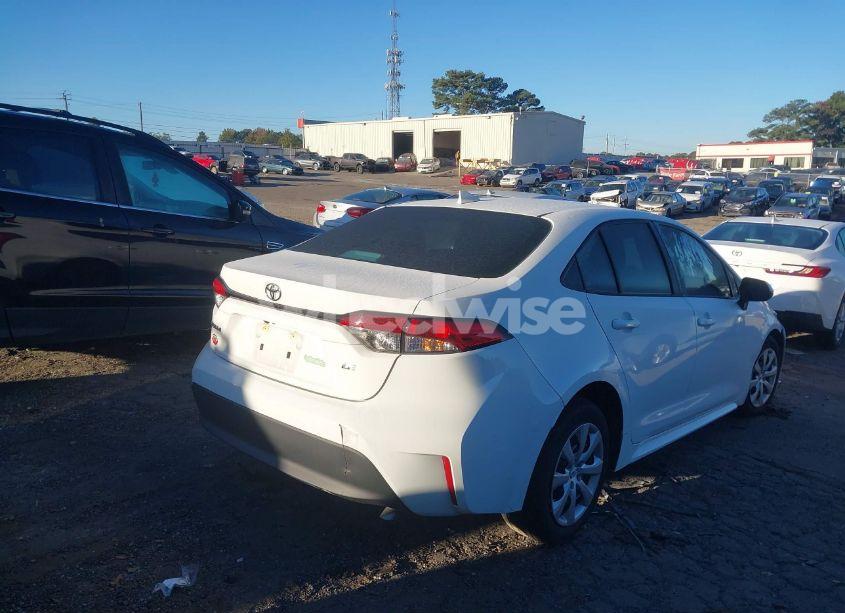 Photo 4 of 2024 Toyota Corolla LE (VIN 5YFB4MDE3RP156305)