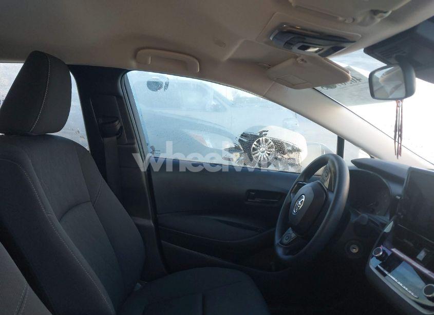 Photo 5 of 2024 Toyota Corolla LE (VIN 5YFB4MDE3RP156305)