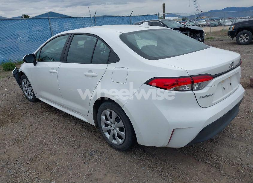 Photo 3 of 2024 Toyota Corolla LE (VIN 5YFB4MDE3RP169670)