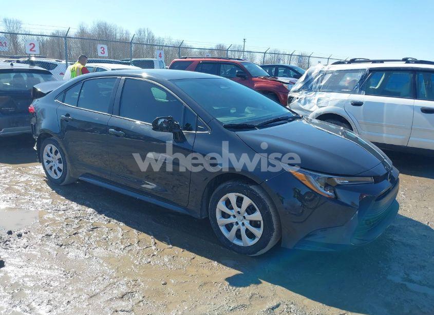2024 Toyota Corolla LE (VIN 5YFB4MDE3RP173993) main photo