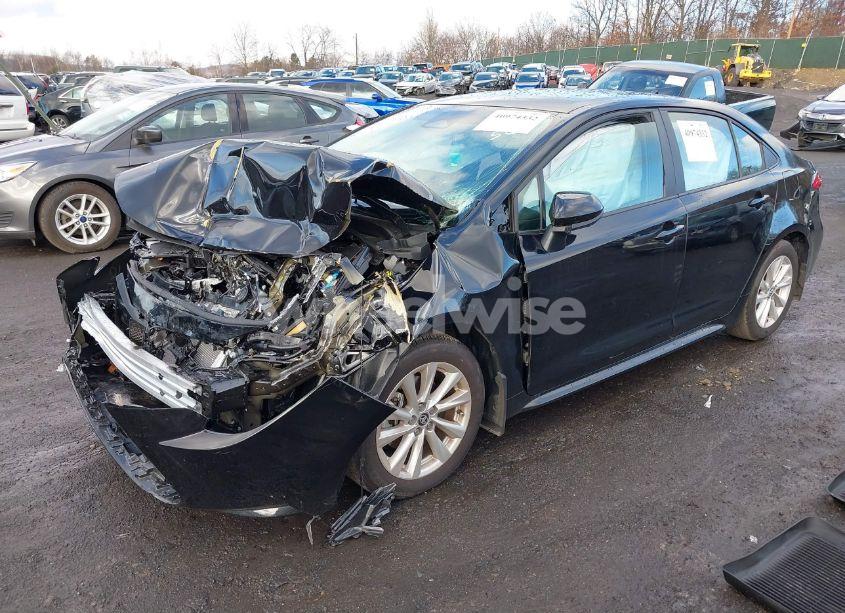 Photo 2 of 2024 Toyota Corolla LE (VIN 5YFB4MDE3RP181558)