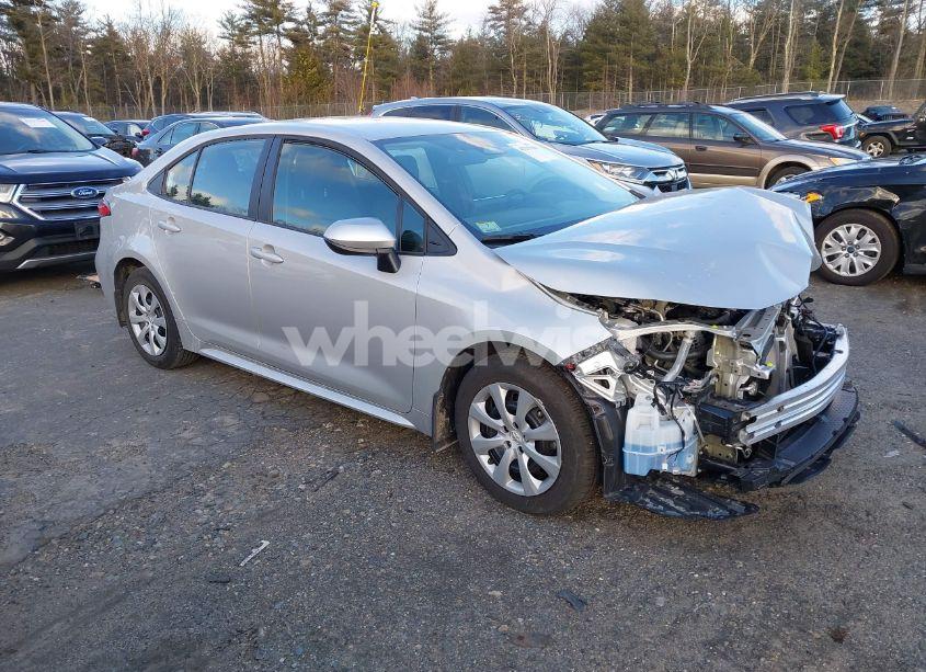 2024 Toyota Corolla LE (VIN 5YFB4MDE3RP183973) main photo