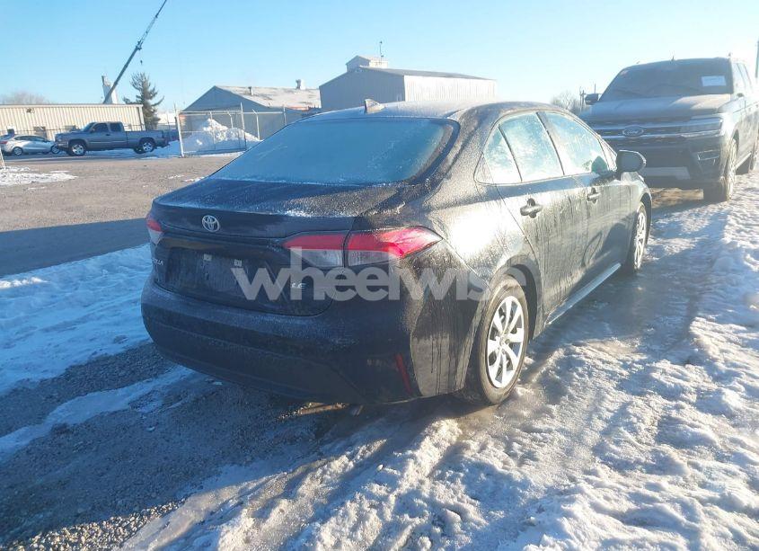 Photo 4 of 2024 Toyota Corolla LE (VIN 5YFB4MDE3RP187005)