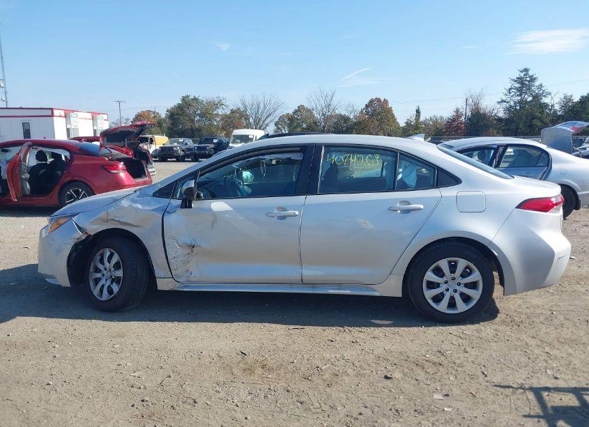 Photo 14 of 2024 Toyota Corolla LE (VIN 5YFB4MDE3RP194648)