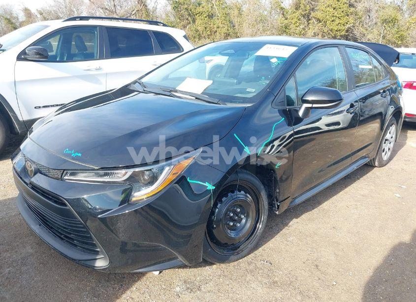 Photo 2 of 2024 Toyota Corolla LE (VIN 5YFB4MDE3RP199784)