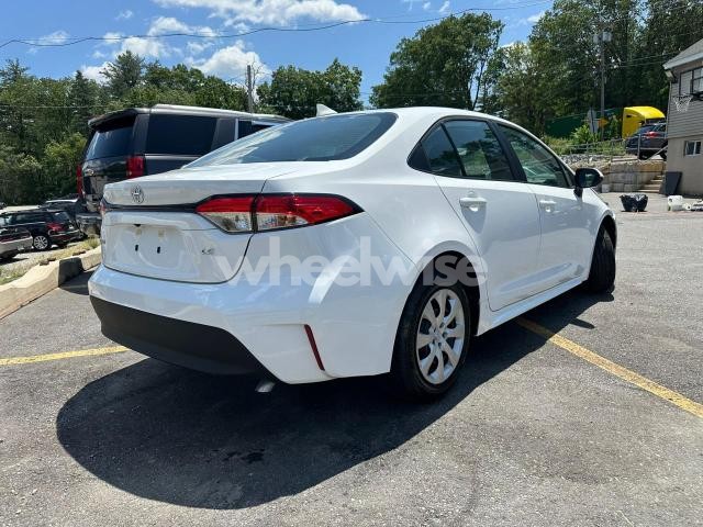 Photo 2 of 2025 TOYOTA COROLLA LE (VIN 5YFB4MDE3SP244129)