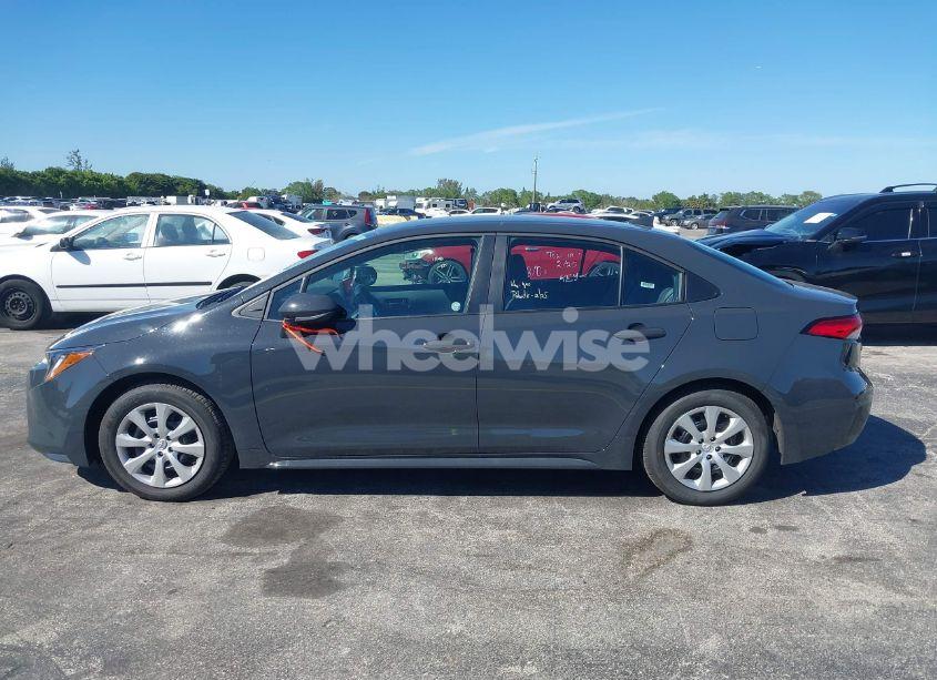 Photo 14 of 2025 Toyota Corolla LE (VIN 5YFB4MDE3SP245166)