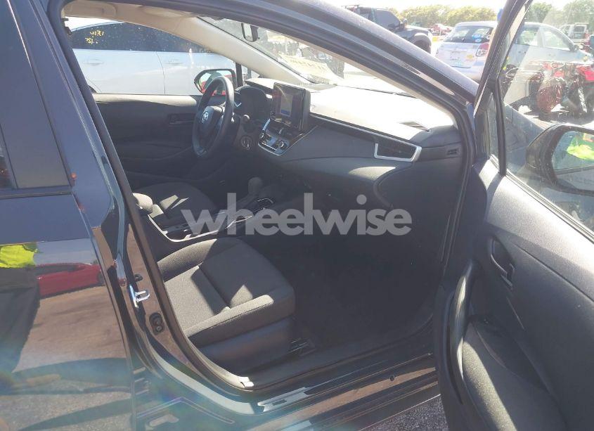 Photo 5 of 2025 Toyota Corolla LE (VIN 5YFB4MDE3SP245166)