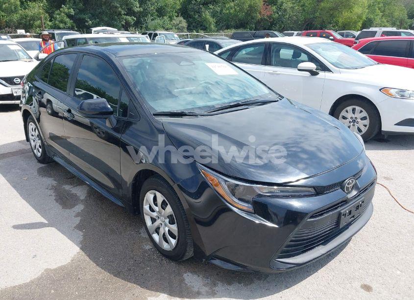 2025 Toyota Corolla LE (VIN 5YFB4MDE3SP252974) main photo