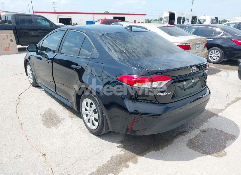 Photo 3 of 2025 Toyota Corolla LE (VIN 5YFB4MDE3SP252974)