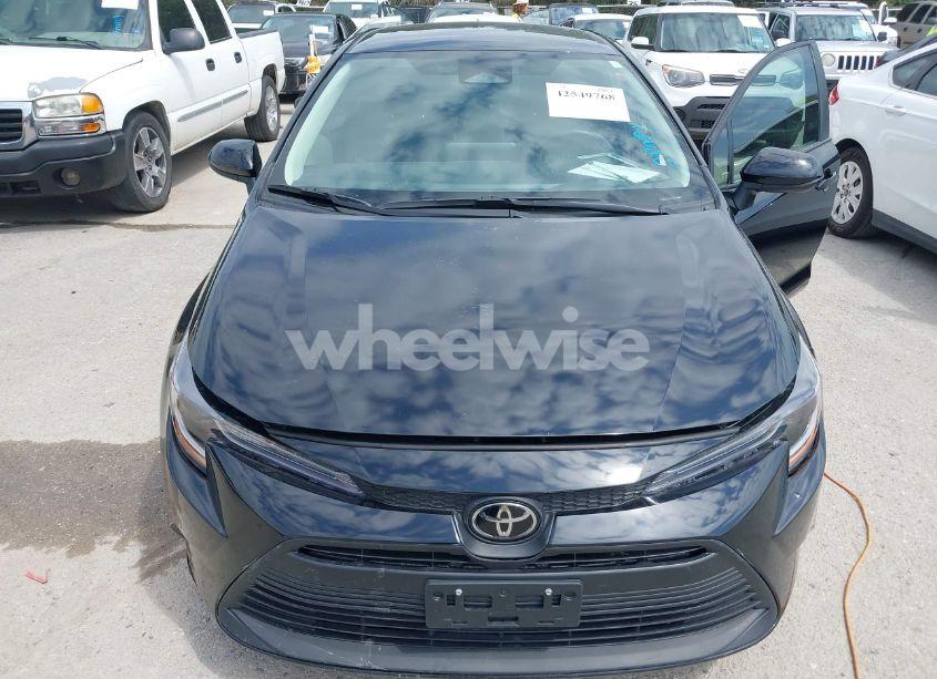 Photo 6 of 2025 Toyota Corolla LE (VIN 5YFB4MDE3SP252974)
