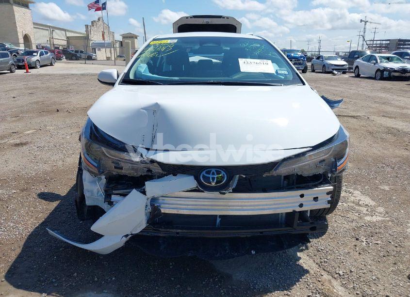 Photo 13 of 2025 Toyota Corolla LE (VIN 5YFB4MDE3SP299597)