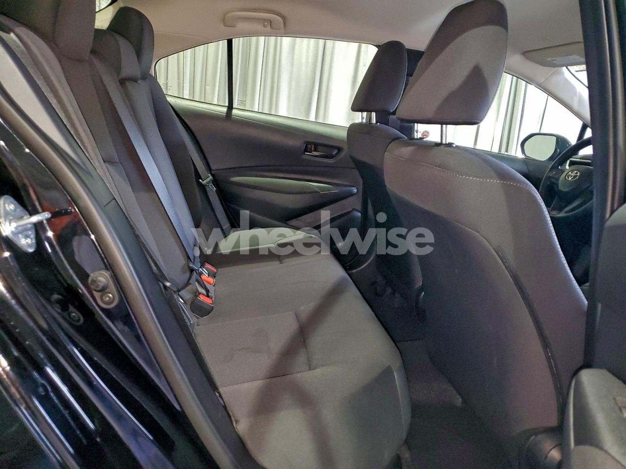 Photo 10 of 2025 TOYOTA COROLLA LE (VIN 5YFB4MDE3SP304877)