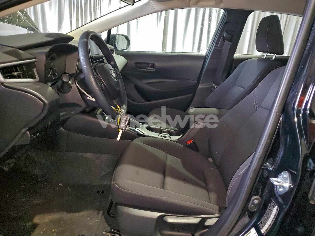 Photo 7 of 2025 TOYOTA COROLLA LE (VIN 5YFB4MDE3SP304877)