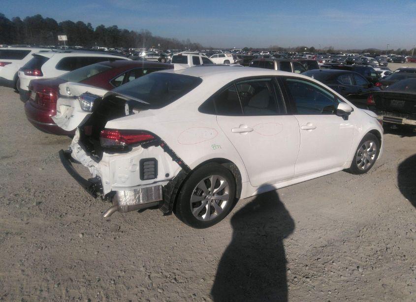 Photo 4 of 2023 Toyota Corolla LE (VIN 5YFB4MDE4PP038194)