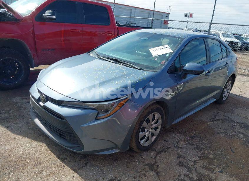 Photo 2 of 2023 Toyota Corolla LE (VIN 5YFB4MDE4PP050376)