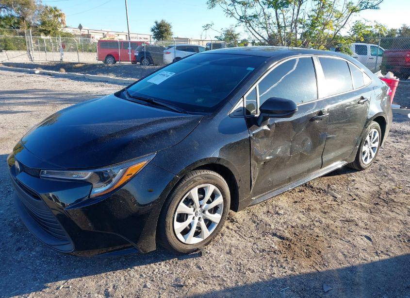Photo 2 of 2023 Toyota Corolla LE (VIN 5YFB4MDE4PP051205)