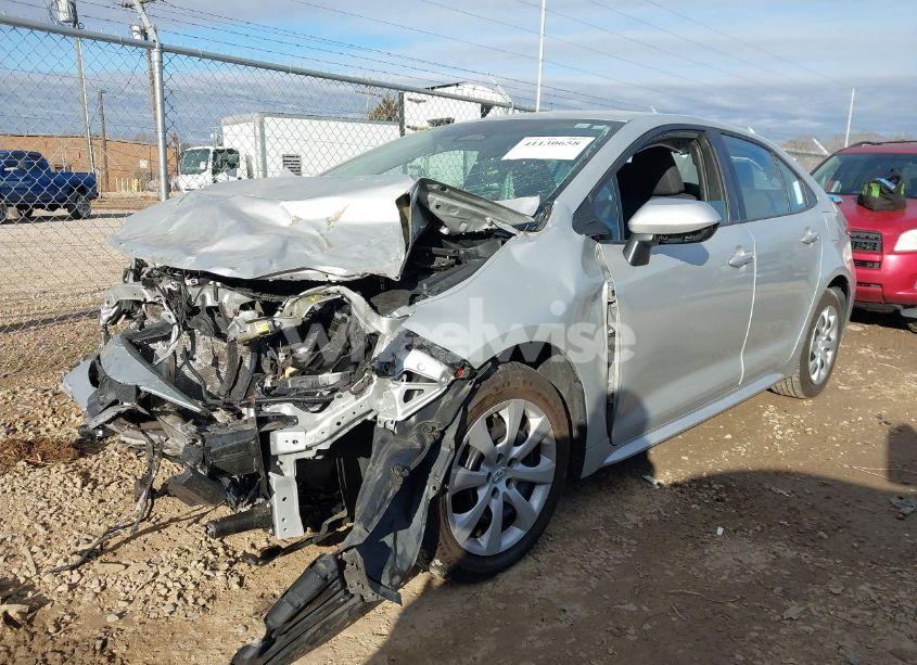 Photo 2 of 2023 Toyota Corolla LE (VIN 5YFB4MDE4PP058865)