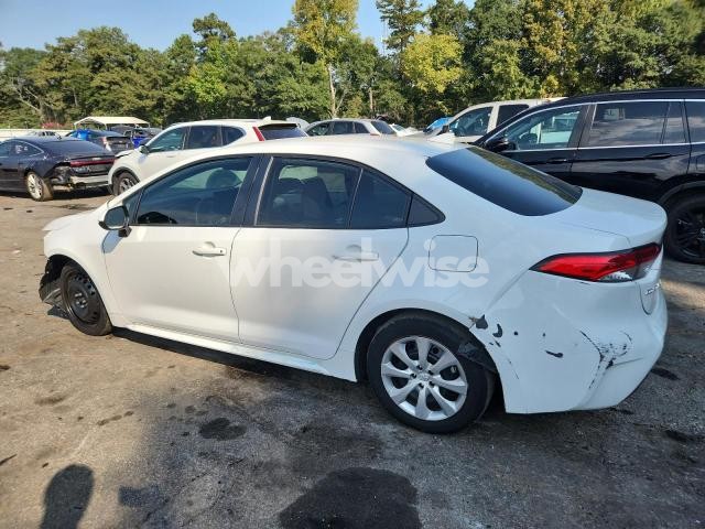 Photo 3 of 2024 TOYOTA COROLLA LE (VIN 5YFB4MDE4RP081999)