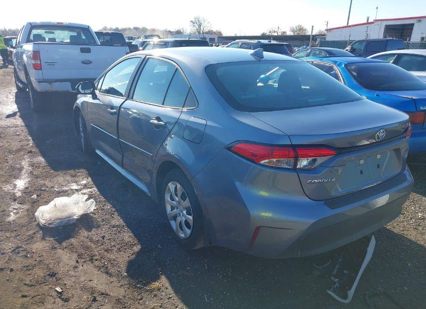 Photo 3 of 2024 Toyota Corolla LE (VIN 5YFB4MDE4RP085261)