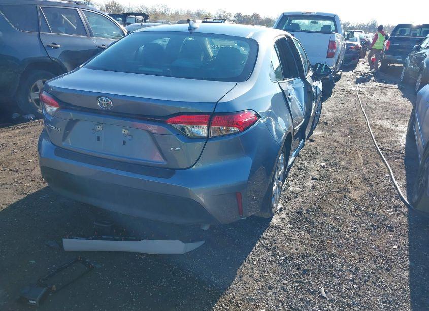 Photo 4 of 2024 Toyota Corolla LE (VIN 5YFB4MDE4RP085261)