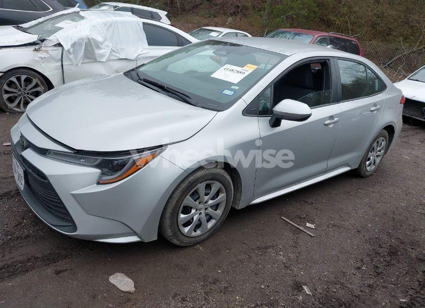 Photo 2 of 2024 Toyota Corolla LE (VIN 5YFB4MDE4RP116587)
