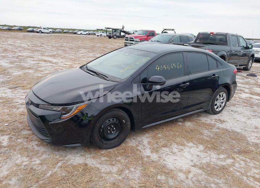 Photo 2 of 2024 Toyota Corolla LE (VIN 5YFB4MDE4RP127587)