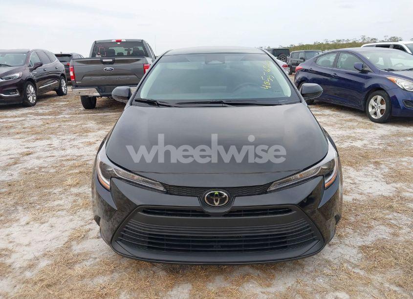 Photo 6 of 2024 Toyota Corolla LE (VIN 5YFB4MDE4RP127587)