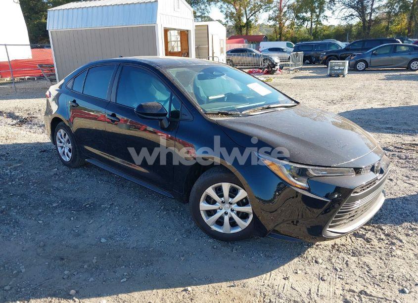 2024 Toyota Corolla LE (VIN 5YFB4MDE4RP133079) main photo