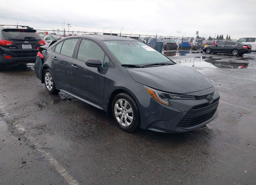 2024 Toyota Corolla LE (VIN 5YFB4MDE4RP139058) main photo