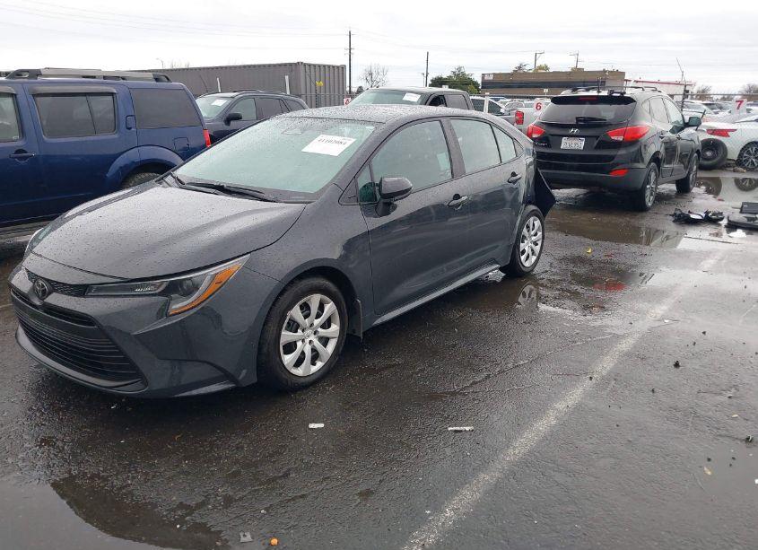 Photo 2 of 2024 Toyota Corolla LE (VIN 5YFB4MDE4RP139058)
