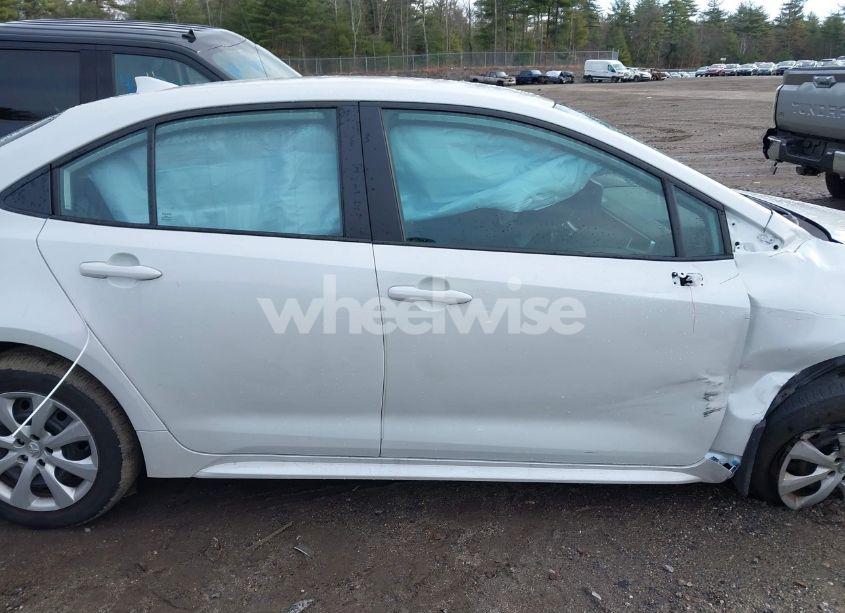 Photo 13 of 2024 Toyota Corolla LE (VIN 5YFB4MDE4RP139934)