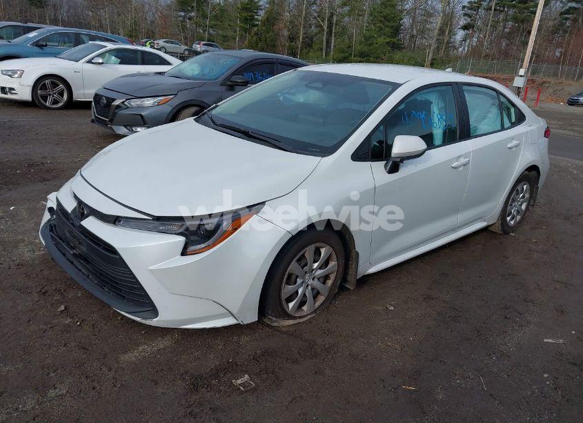 Photo 2 of 2024 Toyota Corolla LE (VIN 5YFB4MDE4RP139934)