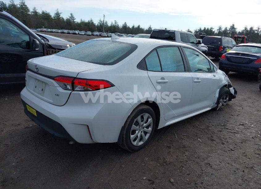 Photo 4 of 2024 Toyota Corolla LE (VIN 5YFB4MDE4RP139934)