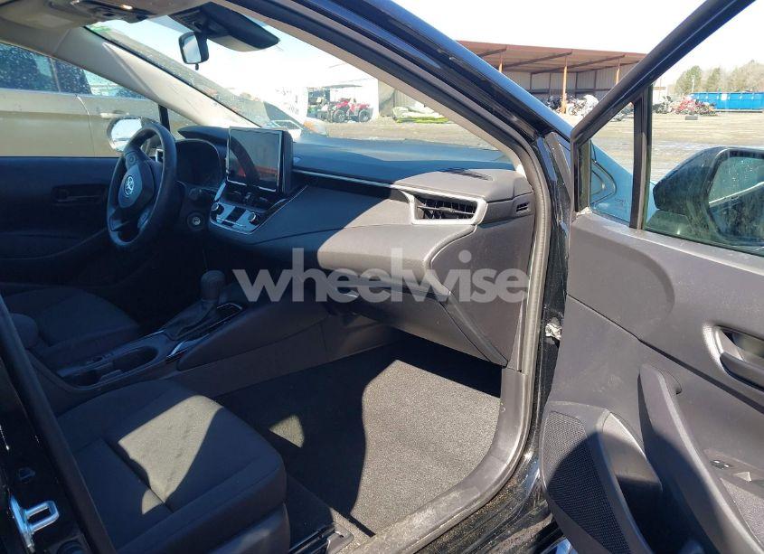 Photo 5 of 2024 Toyota Corolla LE (VIN 5YFB4MDE4RP140338)