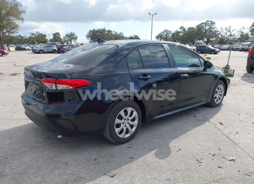 Photo 4 of 2024 Toyota Corolla LE (VIN 5YFB4MDE4RP155258)
