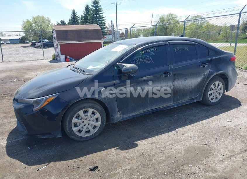 Photo 2 of 2024 Toyota Corolla LE (VIN 5YFB4MDE4RP163778)
