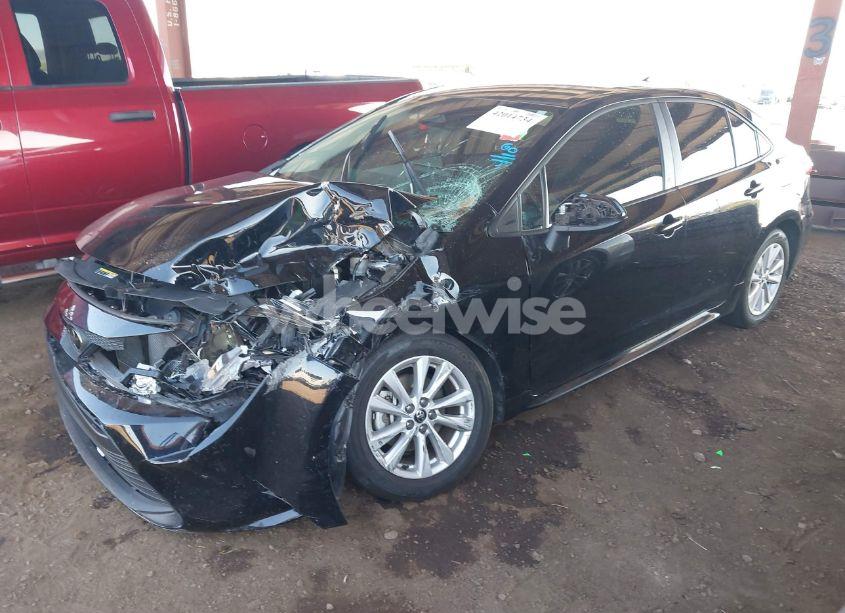 Photo 2 of 2024 Toyota Corolla LE (VIN 5YFB4MDE4RP187935)