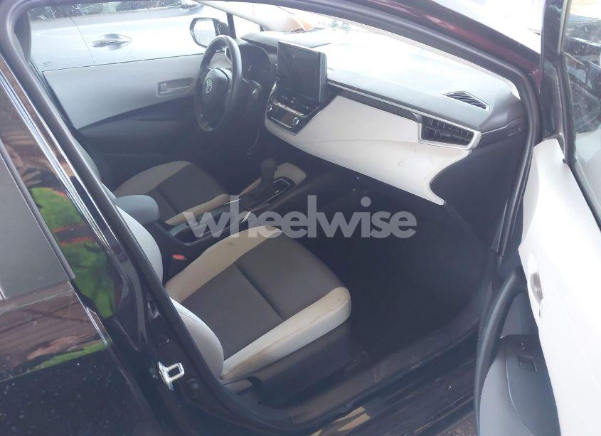 Photo 5 of 2024 Toyota Corolla LE (VIN 5YFB4MDE4RP187935)