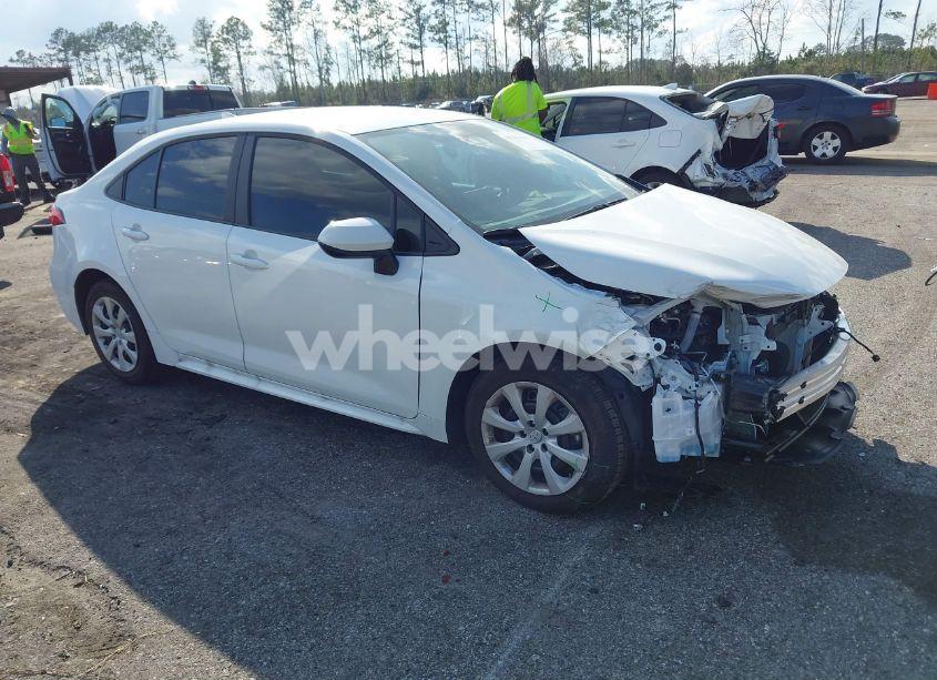 2024 Toyota Corolla LE (VIN 5YFB4MDE4RP189801) main photo