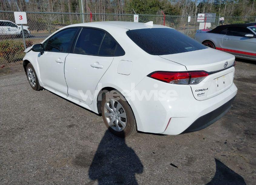 Photo 3 of 2024 Toyota Corolla LE (VIN 5YFB4MDE4RP189801)