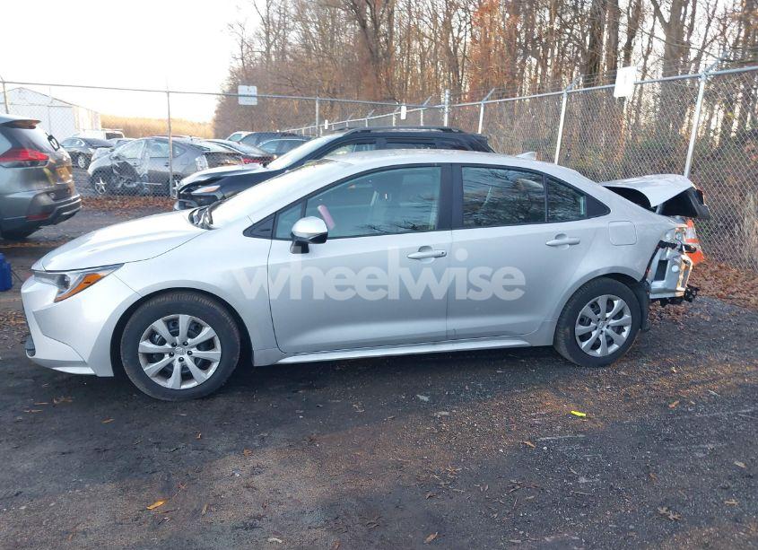 Photo 14 of 2024 Toyota Corolla LE (VIN 5YFB4MDE4RP199664)