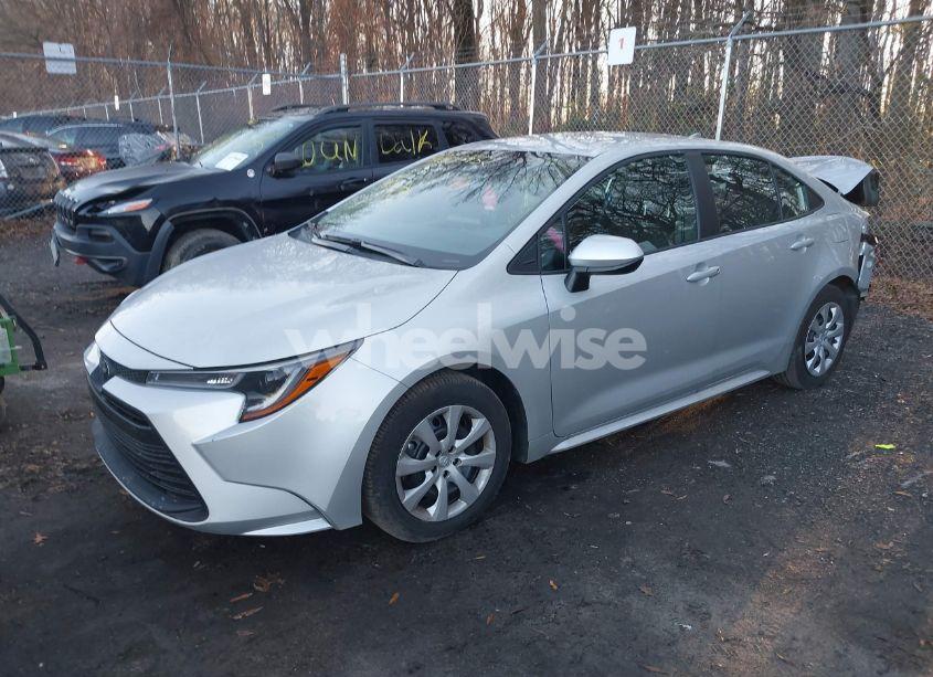 Photo 2 of 2024 Toyota Corolla LE (VIN 5YFB4MDE4RP199664)