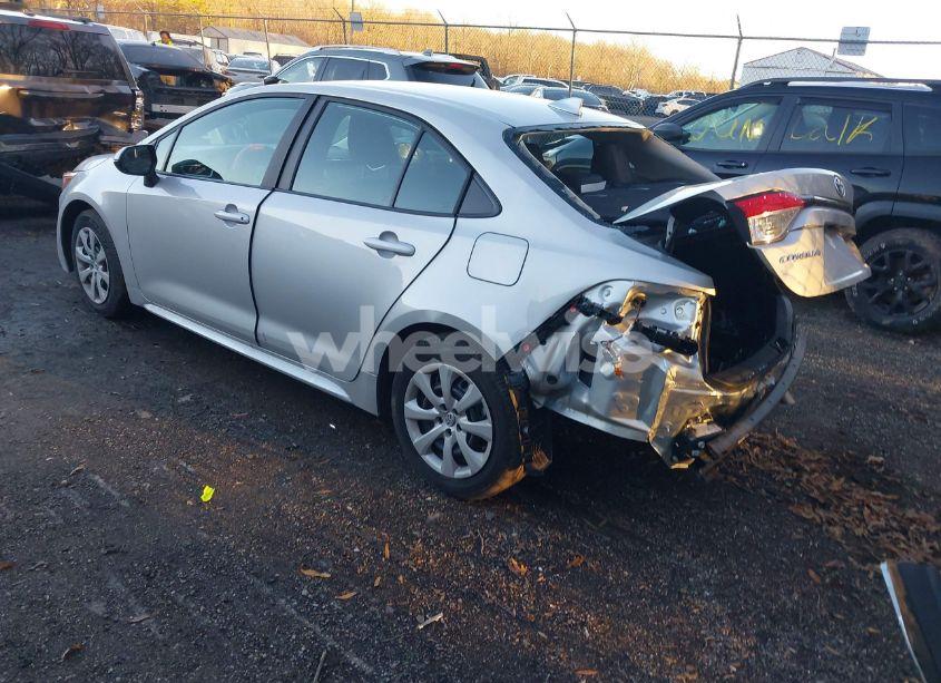 Photo 3 of 2024 Toyota Corolla LE (VIN 5YFB4MDE4RP199664)